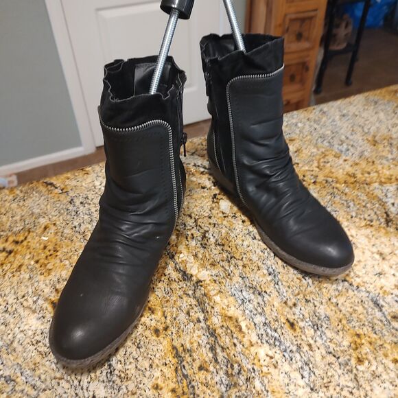 Rieker Berry Buckle Strap Zip Ankle Boots Black Leather Suede Women's Size 9.5 - Picture 3 of 12